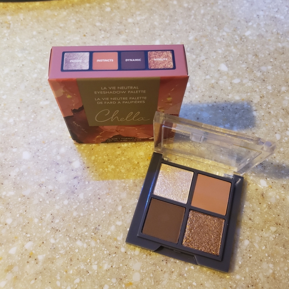 CHELLA travel eyeshadow palette 🎨